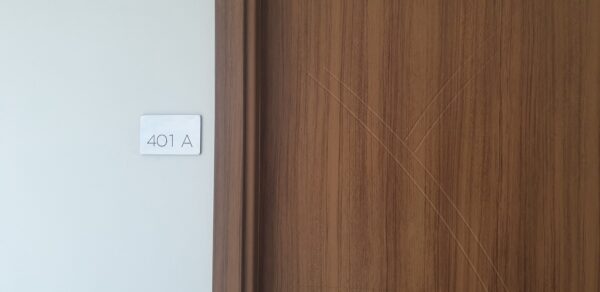 Plaque en inox pour l’hôtel de police à Skikda